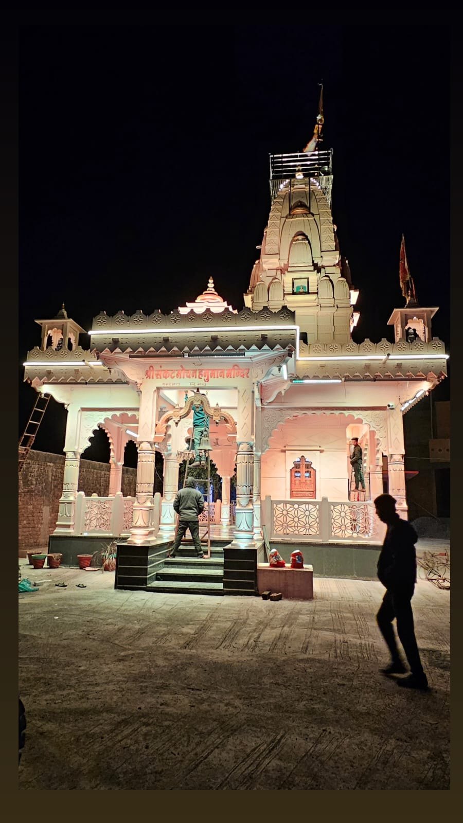 Shree Sankatmochan Hanuman Mandir — Warm White Illumination – temple façade lighting project